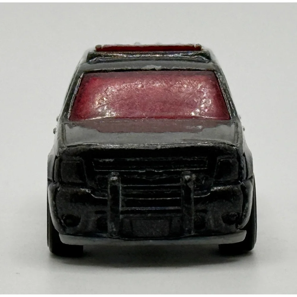 Hot‎ Wheels 07 Chevy Tahoe Collectible Diecast Highway Patrol Car